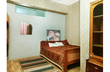 Продам 2-комн.кв. · 37.2 м² · 1/4 этаж, Майлина