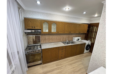 Сдам 3 комн. кв. Сейфуллина - Жамбыла