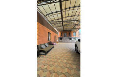 Продам дом · 7 комнат · 520 м² · 10 сот., мкр Калкаман-2