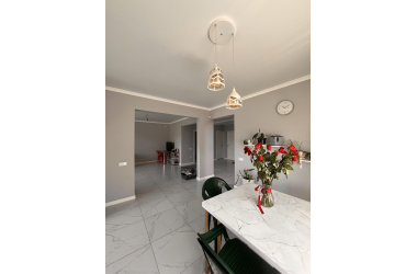 Продам дом · 6 комнат · 231.6 м² · 6 сот., Отемесулы, Туздыбастау