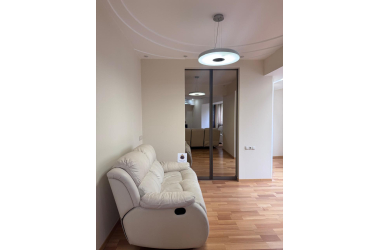 Продам 4-комн.кв. · 133 м² · 4/5 этаж, Маметова