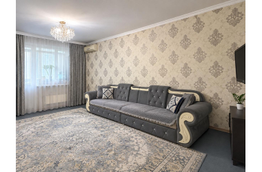 Продам 3-комн.кв. · 75 м² · 7/9 этаж, пр-кт Райымбека — ТРЦ Максима