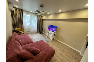 Продам 2-комн.кв. · 54.2 м² · 5/5 этаж, Жумалиева