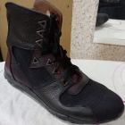 Продам новые спортивные ботинки ручной работы.