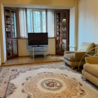 Продам 2-комн.кв. 55 м² · 2/5 этаж, Бальзака, 2а