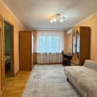 Продам 2-комн.кв. · 42 м² · 2/3 этаж, Ауэзова, 140